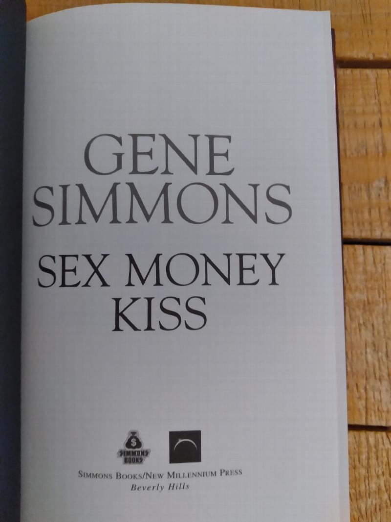 Sex Money Kiss